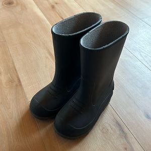 Kids Black Rain Boots, Size 12